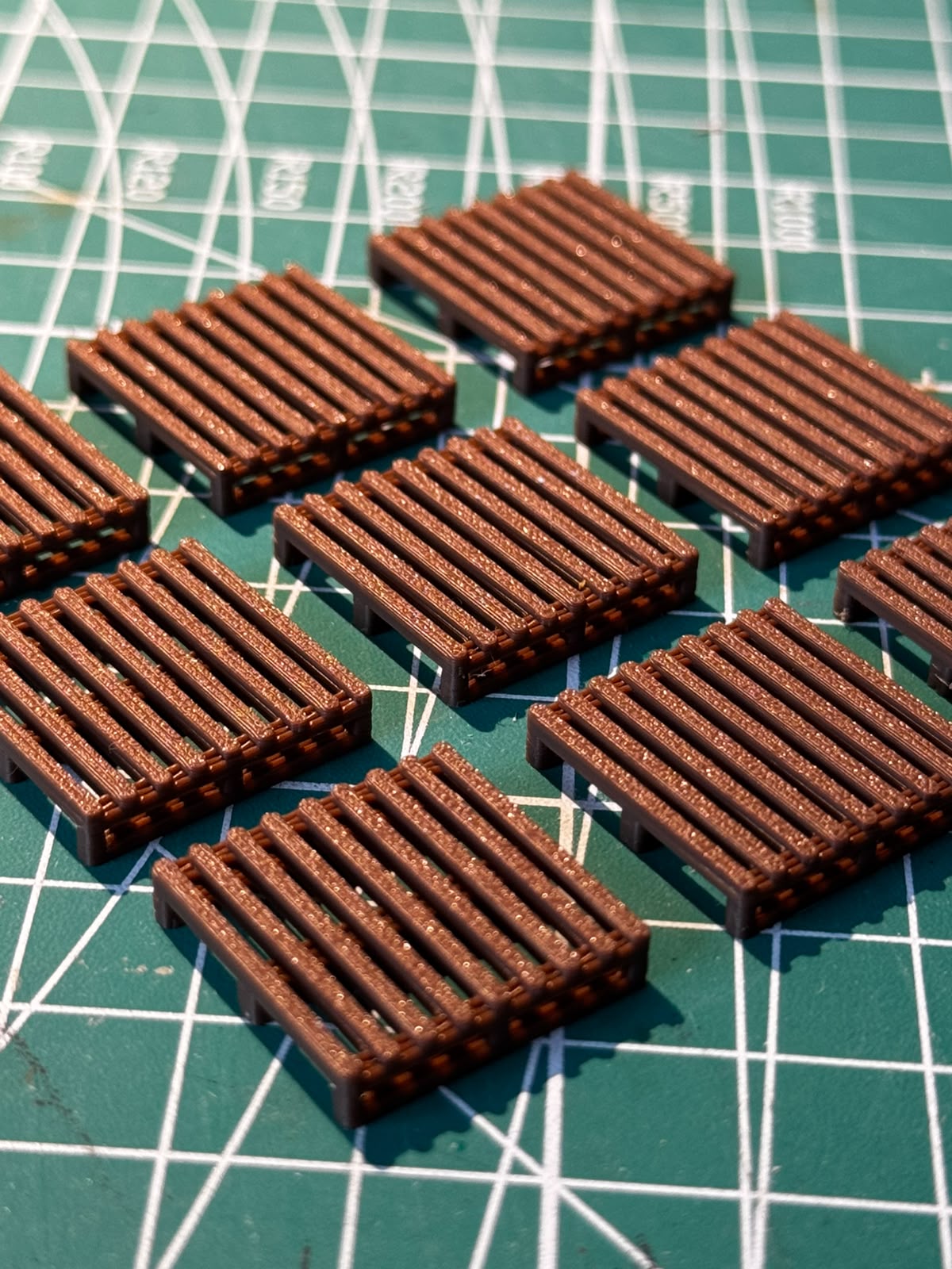 1:64 Diecast Wooden Pallet Props (6 pieces)