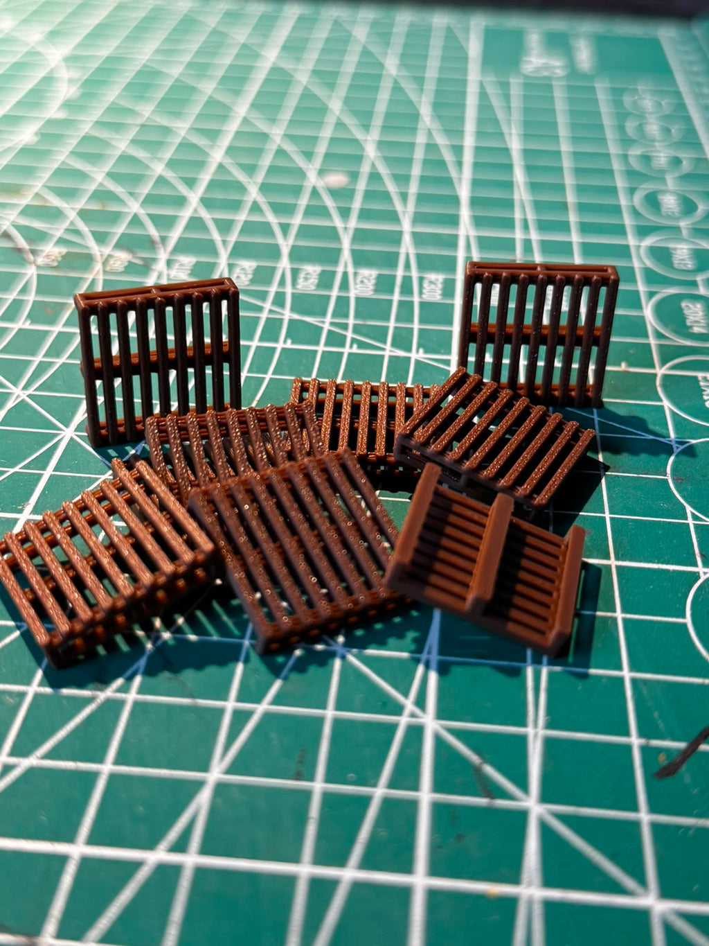 1:64 Diecast Wooden Pallet Props (6 pieces)